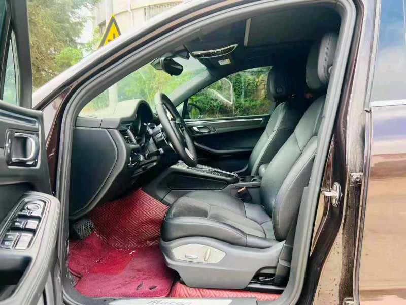 青岛15年保时捷Macan9