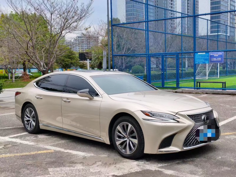 湖州18年雷克萨斯LS2