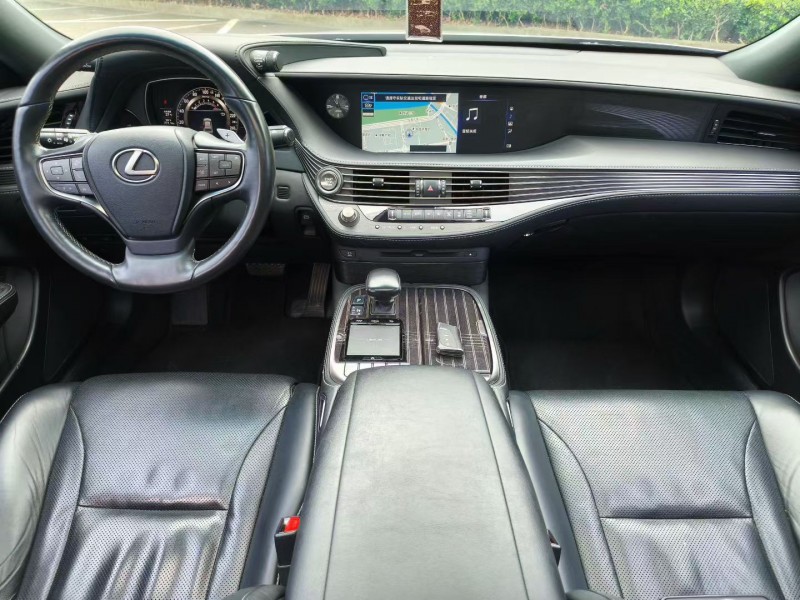 湖州18年雷克萨斯LS4