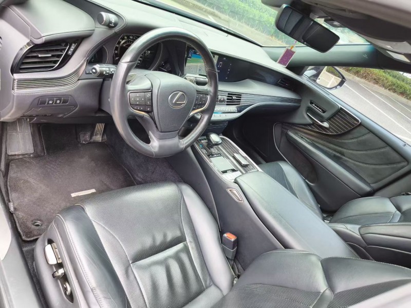 湖州18年雷克萨斯LS5