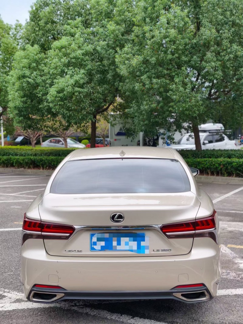 湖州18年雷克萨斯LS9