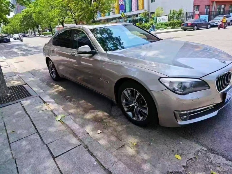 徐州14年宝马7系2