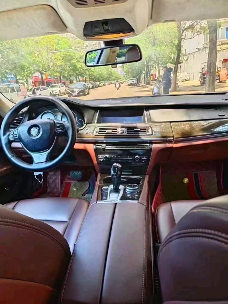 徐州14年宝马7系4