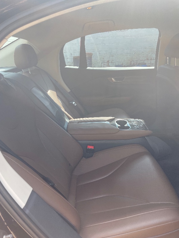 沧州22年红旗E-QM54