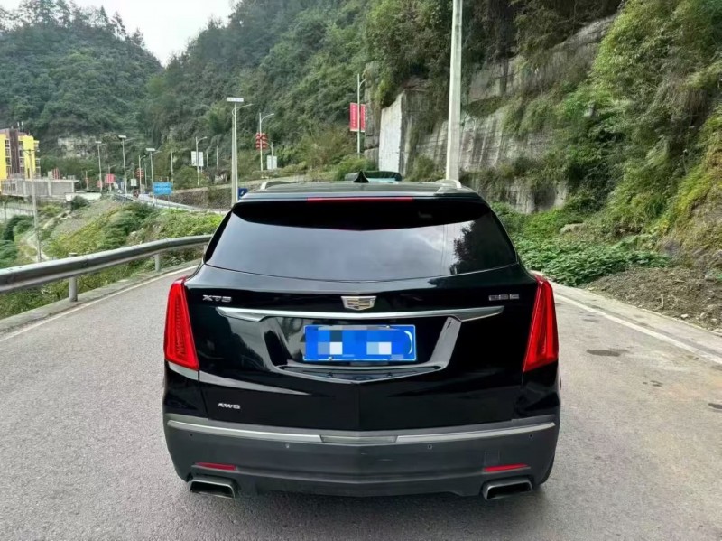 重庆19年凯迪拉克XT59