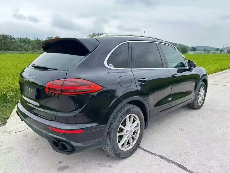 温州15年保时捷卡宴8