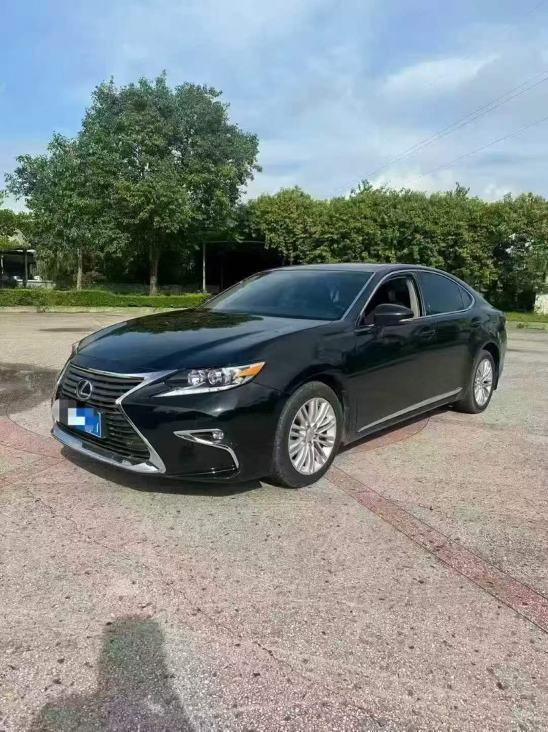 桂林16年雷克萨斯ES2