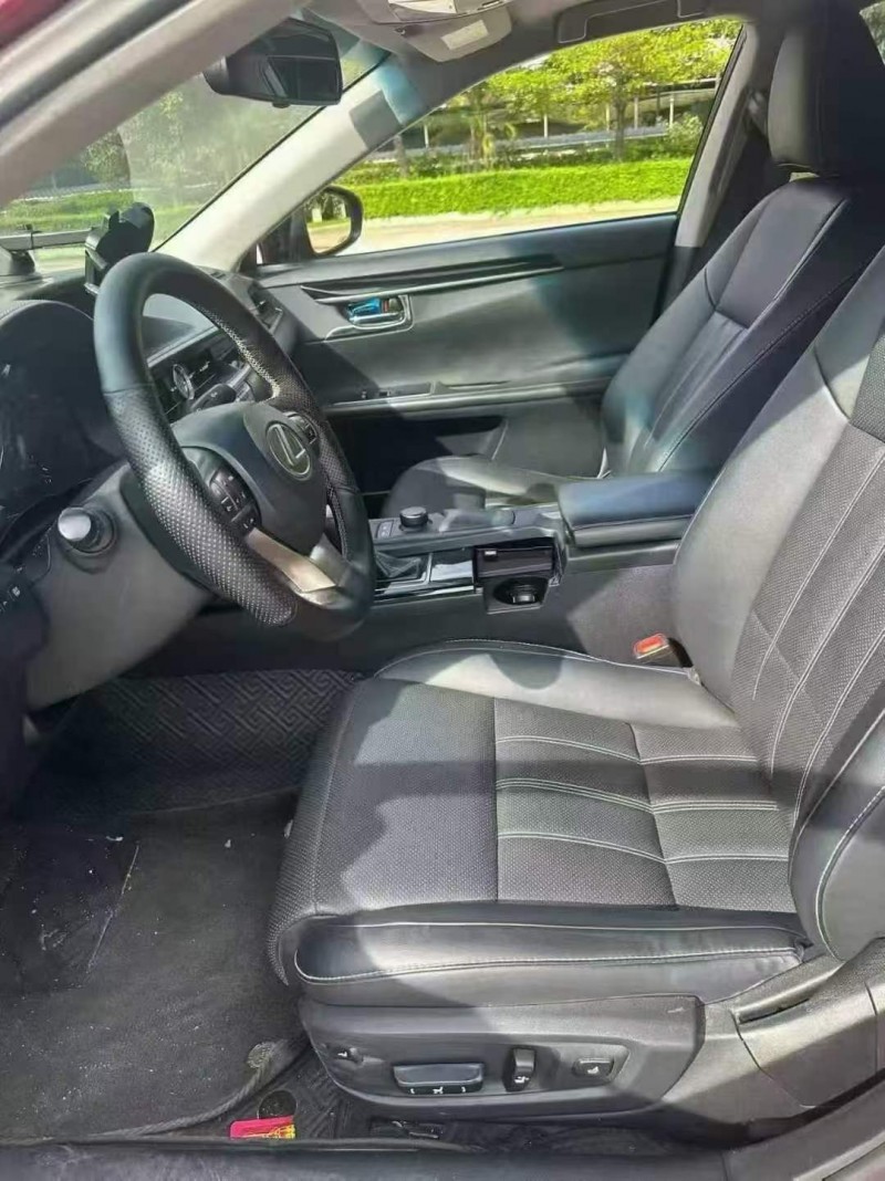 桂林16年雷克萨斯ES5