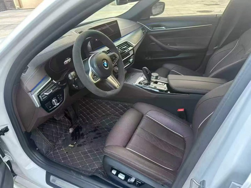 佛山21年宝马5系5