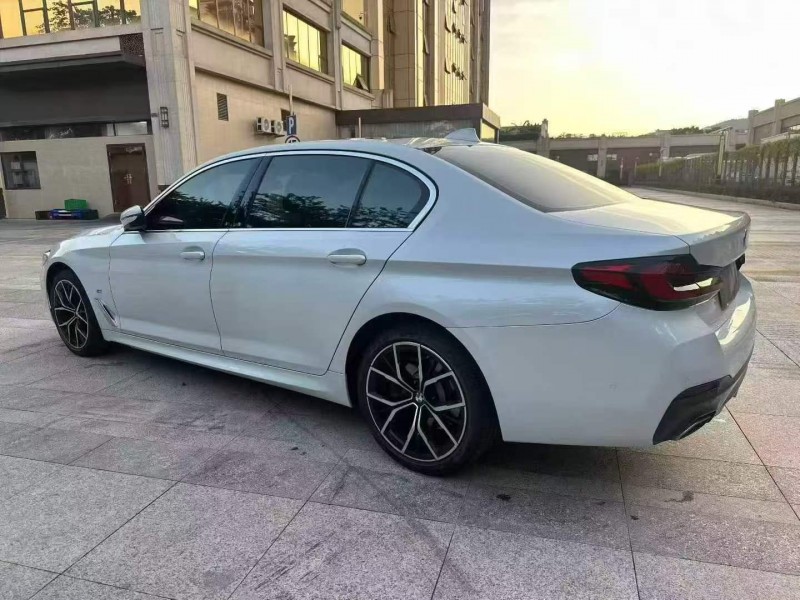 佛山21年宝马5系8