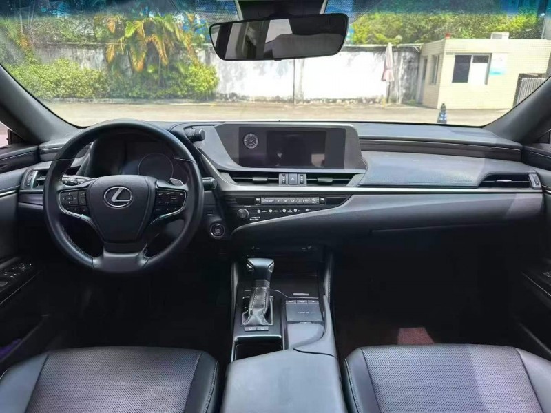 深圳20年雷克萨斯ES4