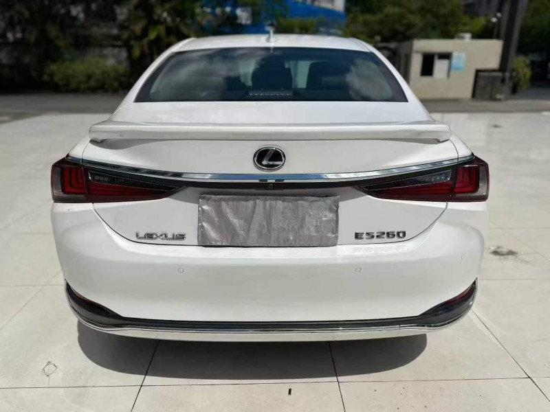 深圳20年雷克萨斯ES9