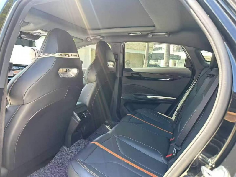 深圳25年长安汽车UNI6