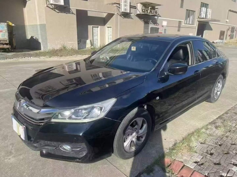 深圳16年本田型格7