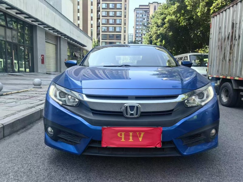 成都18年本田思域1