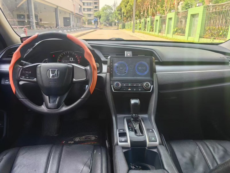 成都18年本田思域5