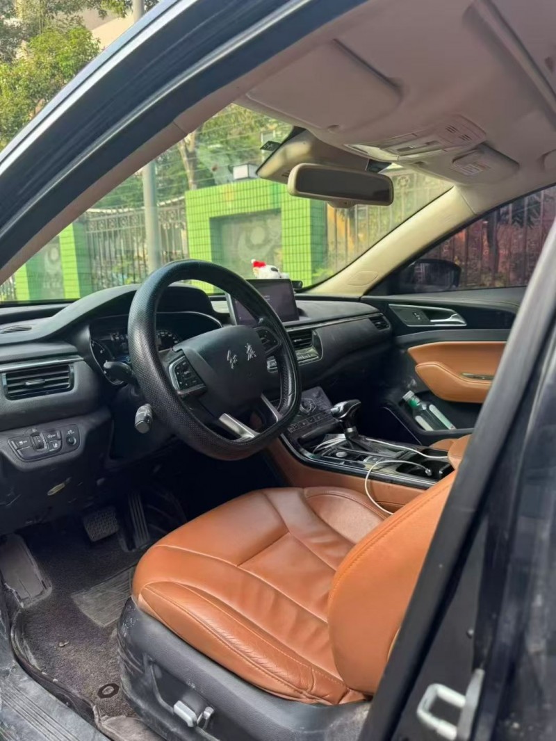 成都18年红旗H56