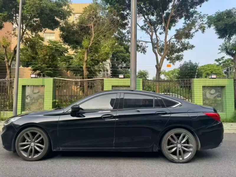 成都18年红旗H57