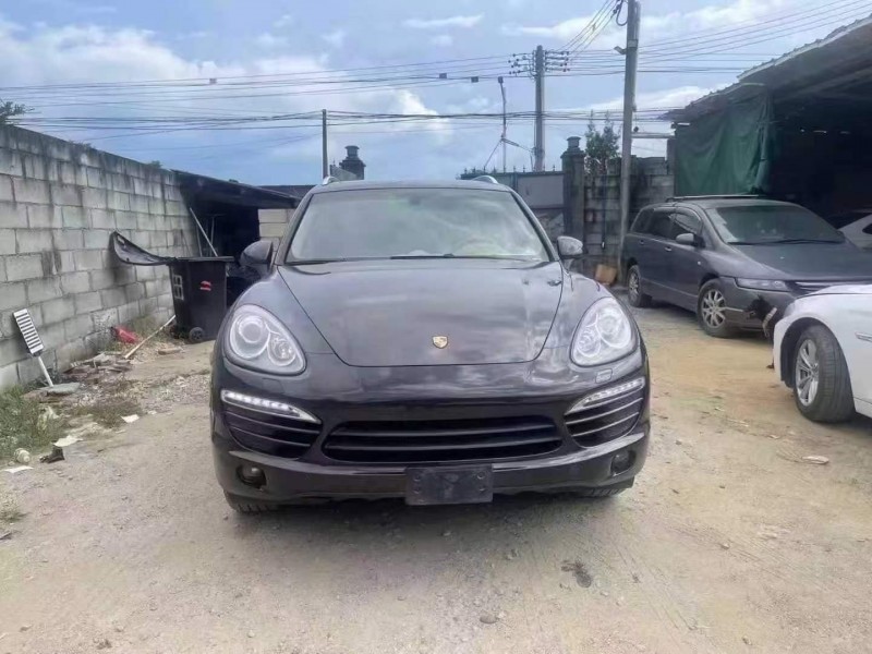 江门14年保时捷卡宴1