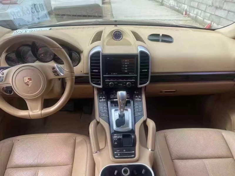 江门14年保时捷卡宴4