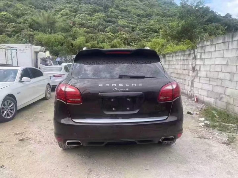 江门14年保时捷卡宴8