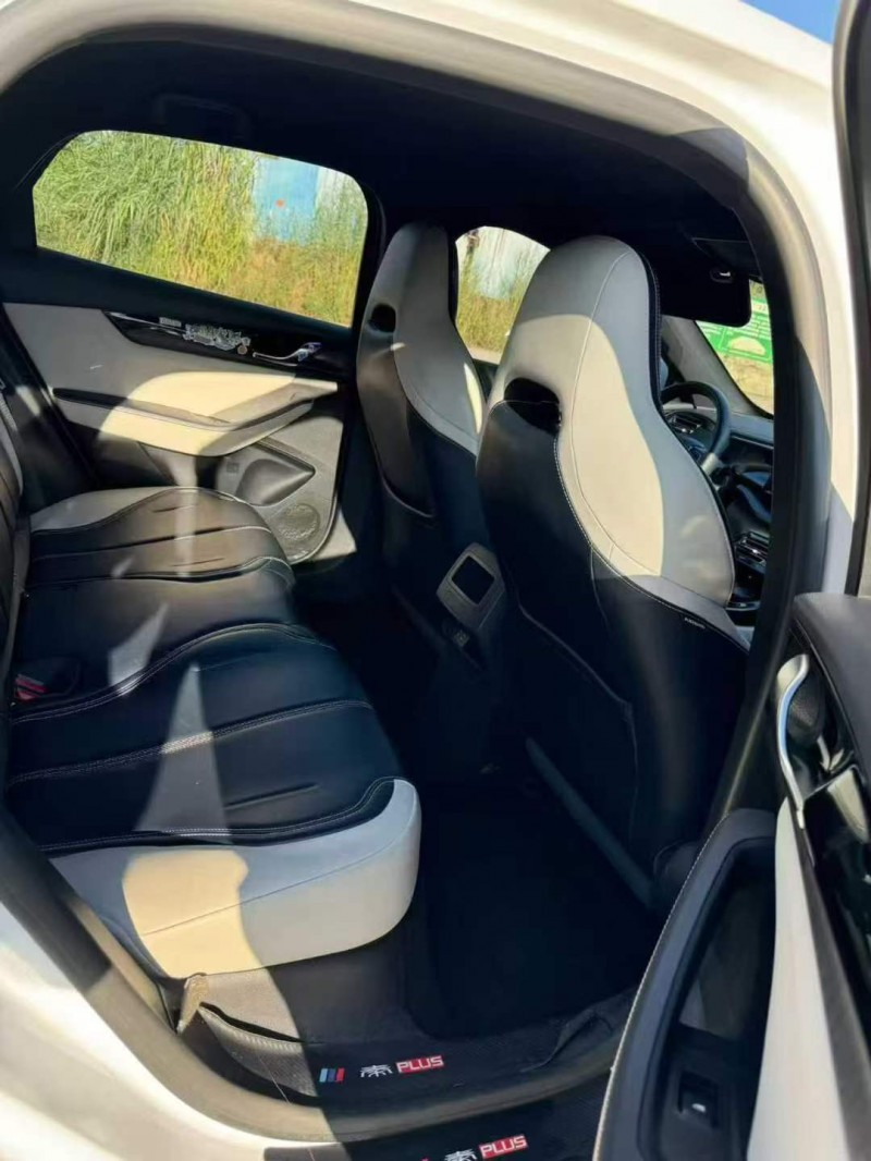 梧州23年比亚迪秦8