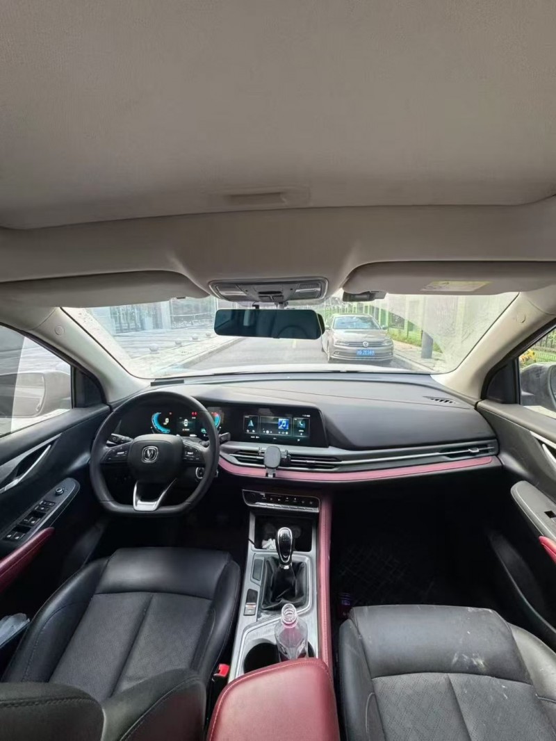 成都22年长安汽车CS555