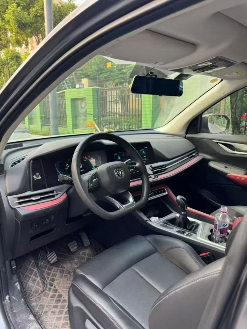 成都22年长安汽车CS556