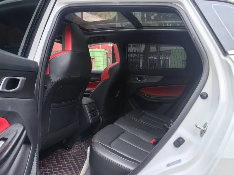 成都24年长安汽车CS555