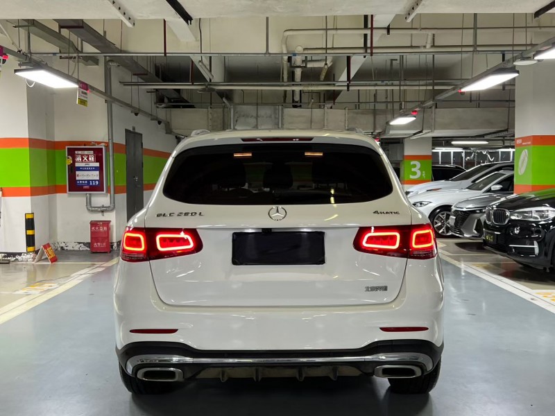 成都22年奔驰GLC9