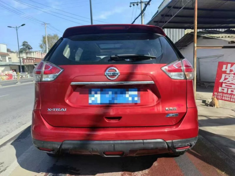 成都15年日产奇骏9