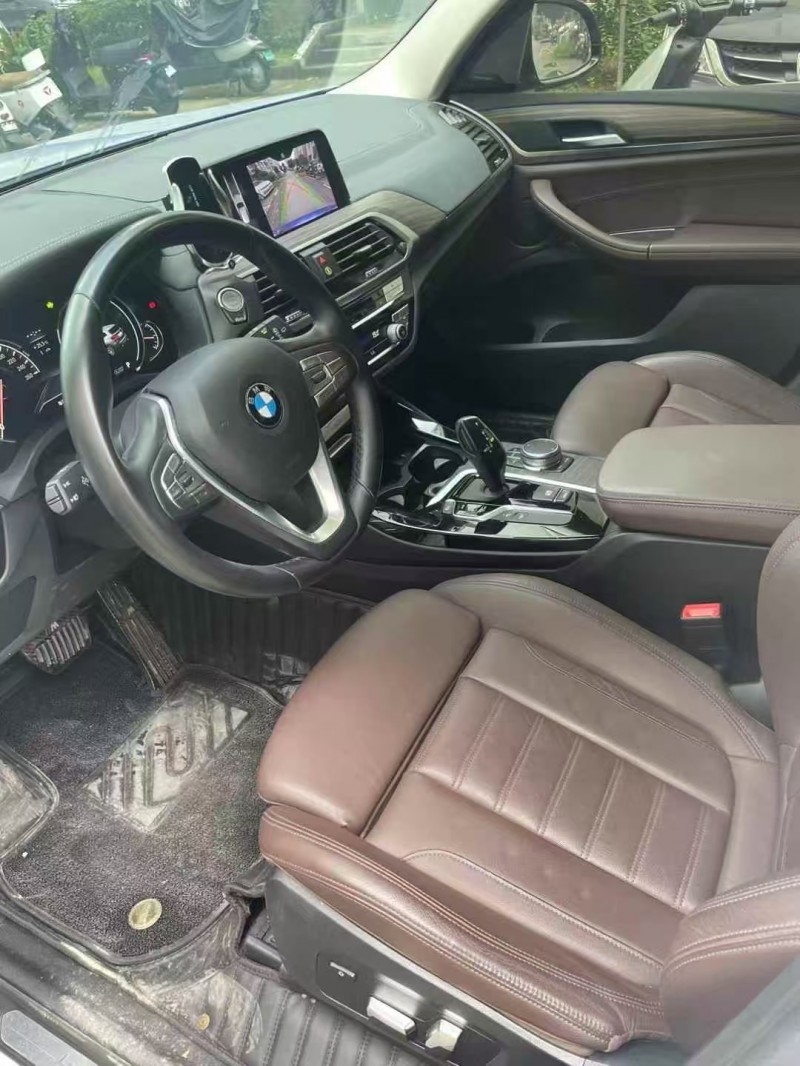 济宁19年宝马X34