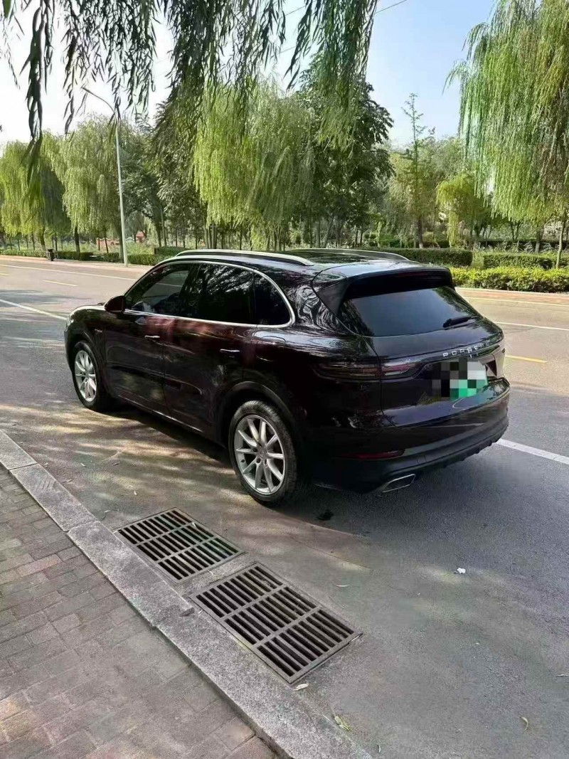 枣庄20年保时捷卡宴7