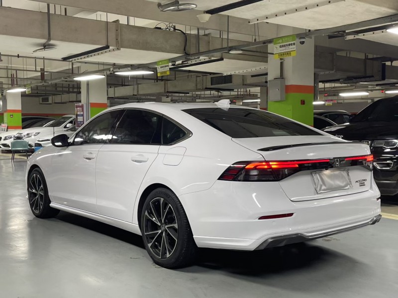 成都23年本田雅阁7