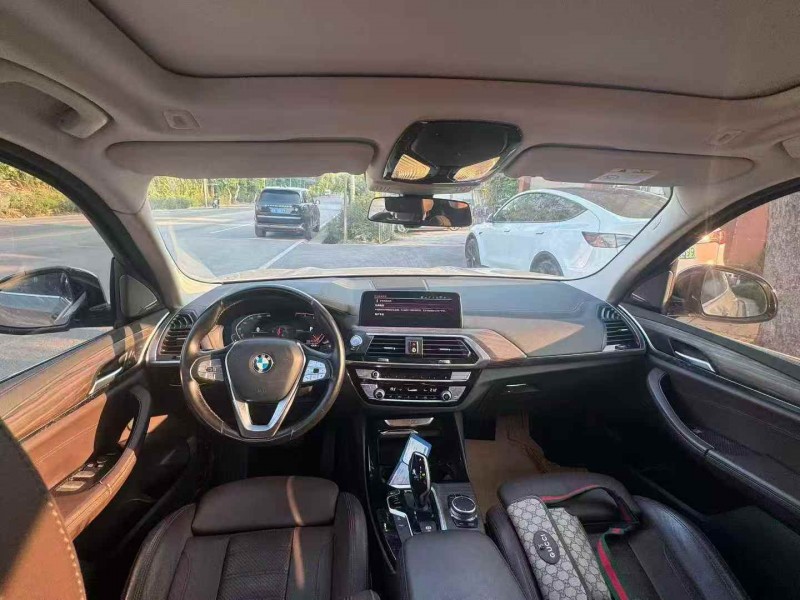 济宁20年宝马X37