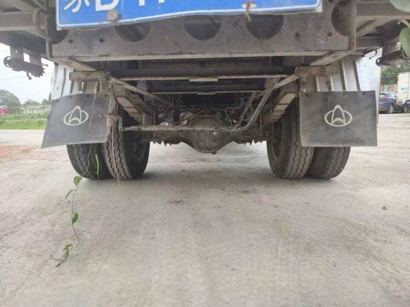 成都22年长安汽车跨越王5