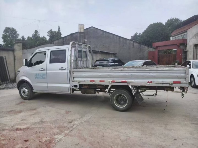 成都22年长安汽车跨越王7