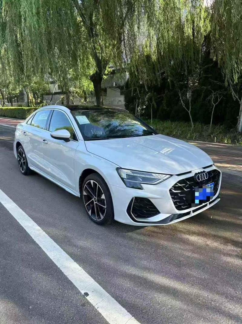 青岛25年奥迪A32