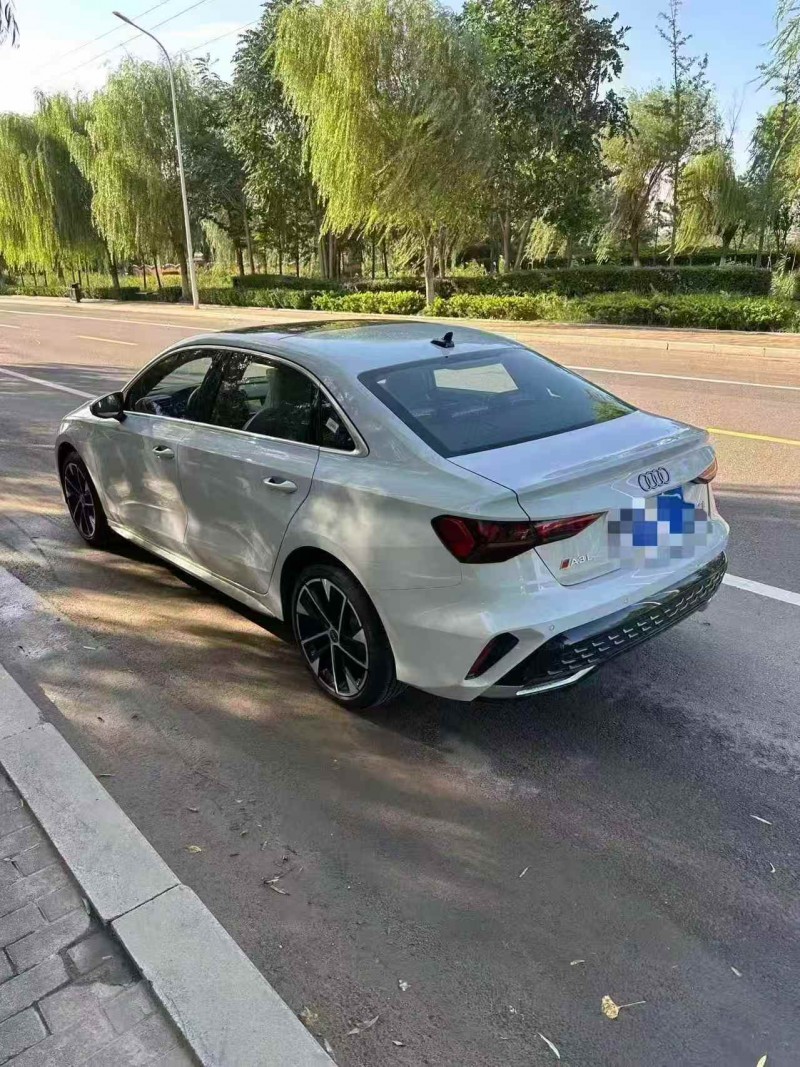 青岛25年奥迪A38