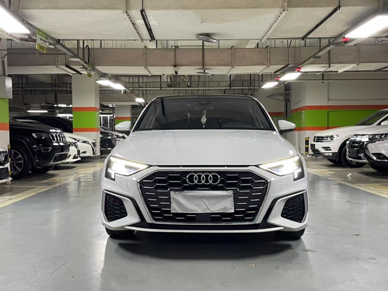 成都23年奥迪A31