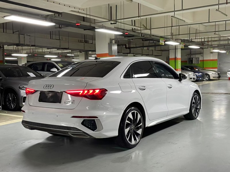 成都23年奥迪A39