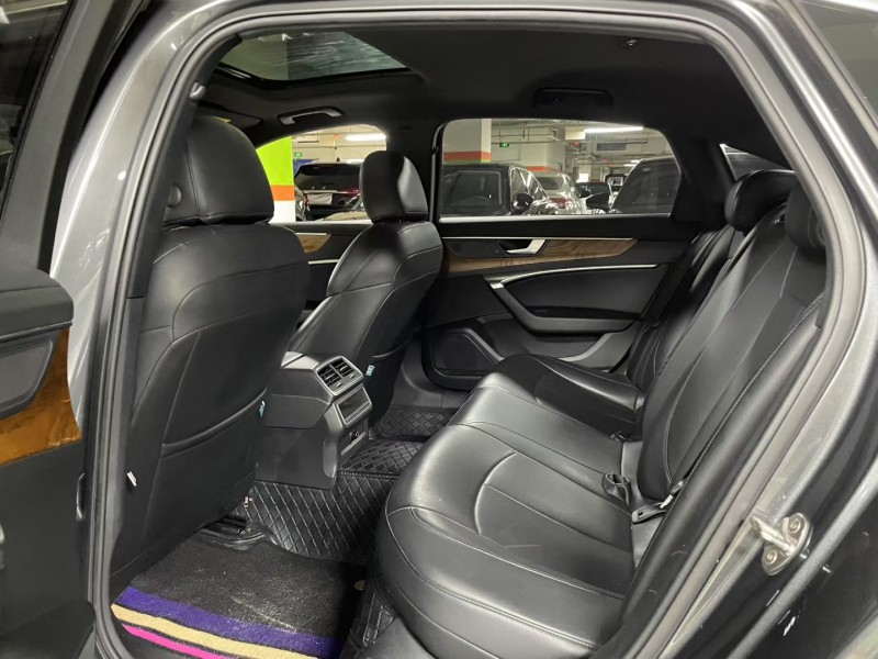 成都21年奥迪A6L4