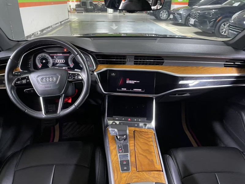 成都21年奥迪A6L7