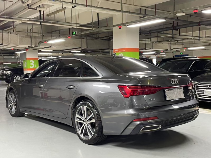 成都21年奥迪A6L9