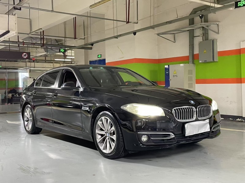 成都17年宝马5系3