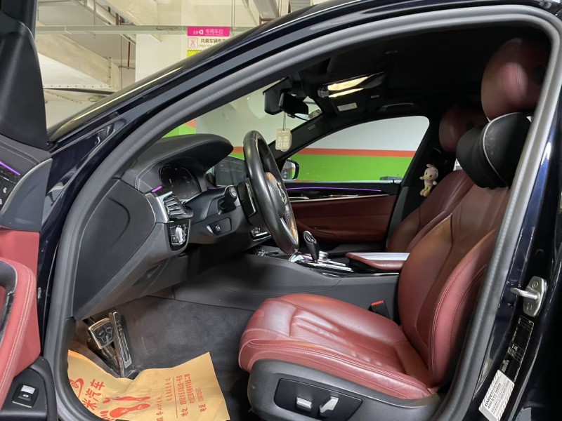 成都19年宝马5系4