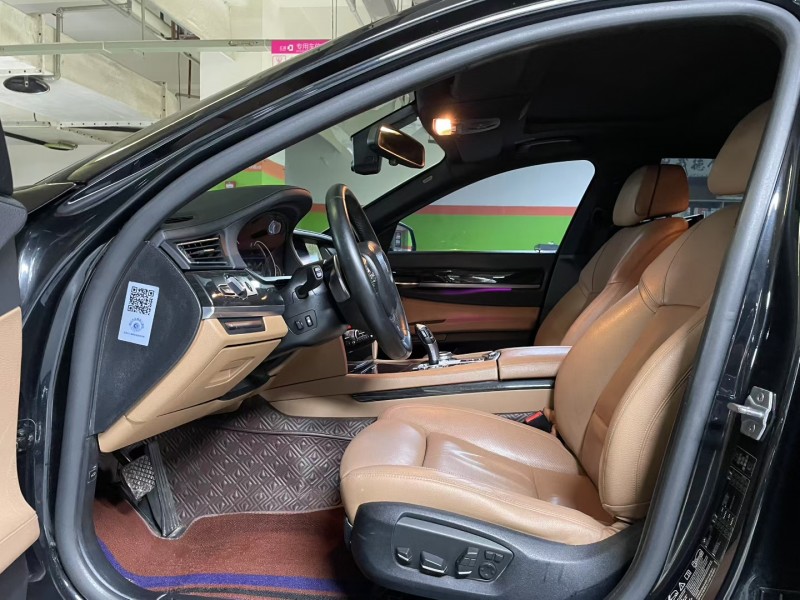 成都14年宝马7系5