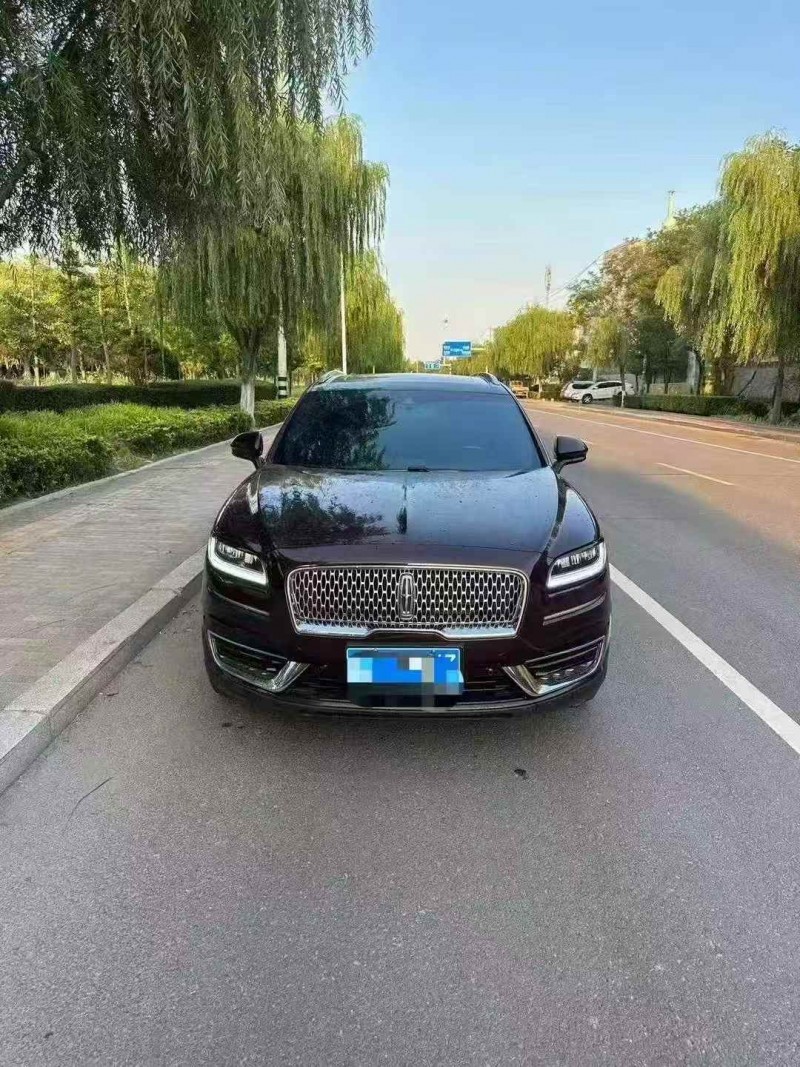 青岛19年林肯航海家1