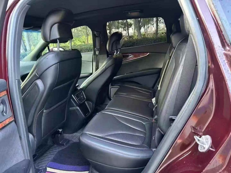 青岛19年林肯航海家6