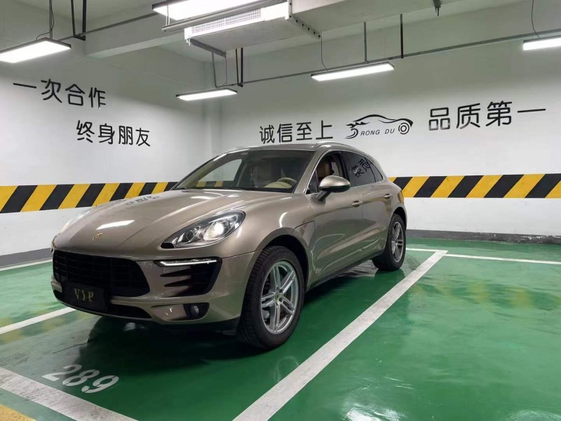 成都16年保时捷Macan5